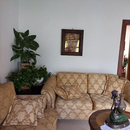 חרדין Hostal Famihotel Fundadores מראה חיצוני תמונה