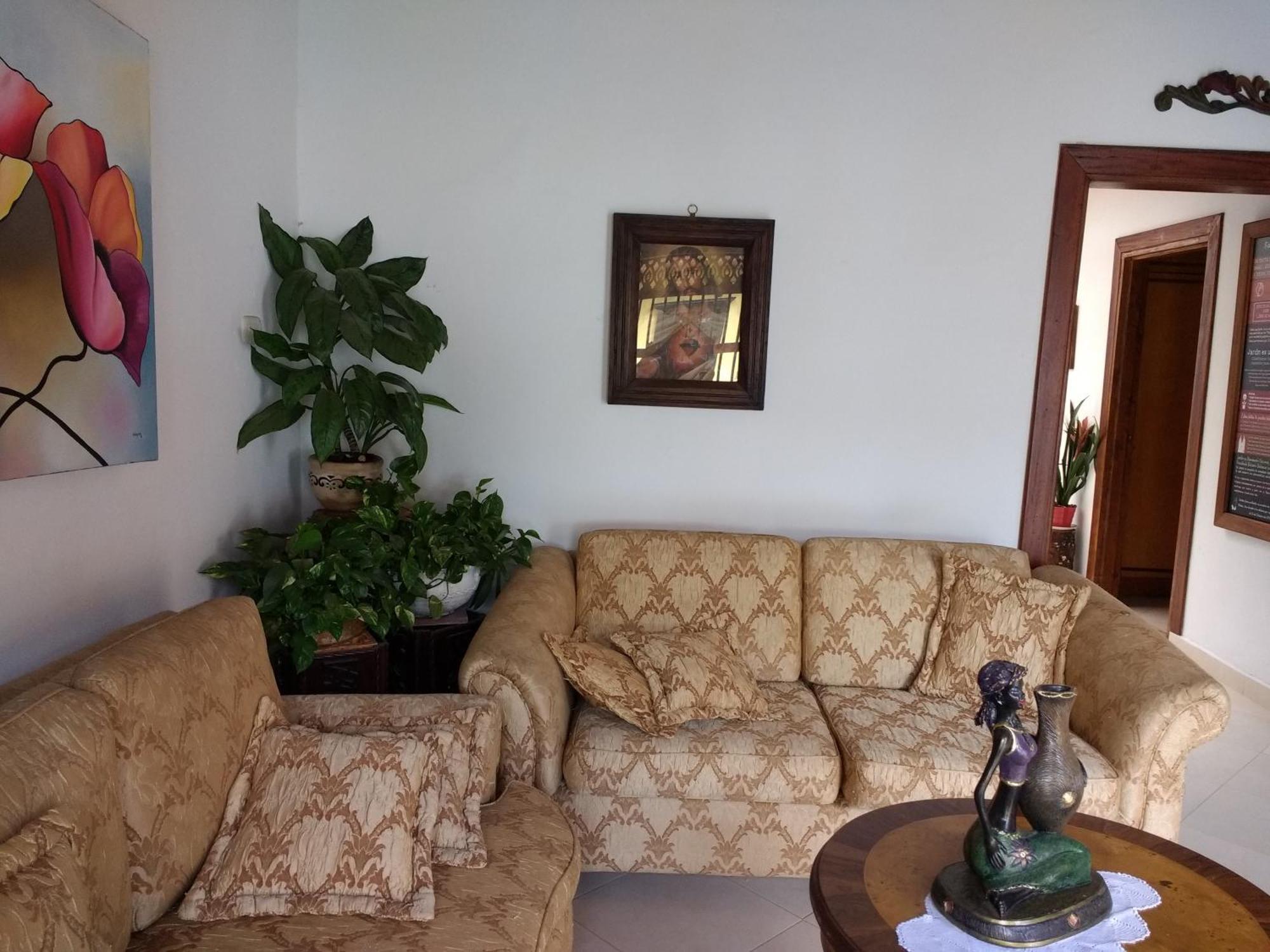 חרדין Hostal Famihotel Fundadores מראה חיצוני תמונה