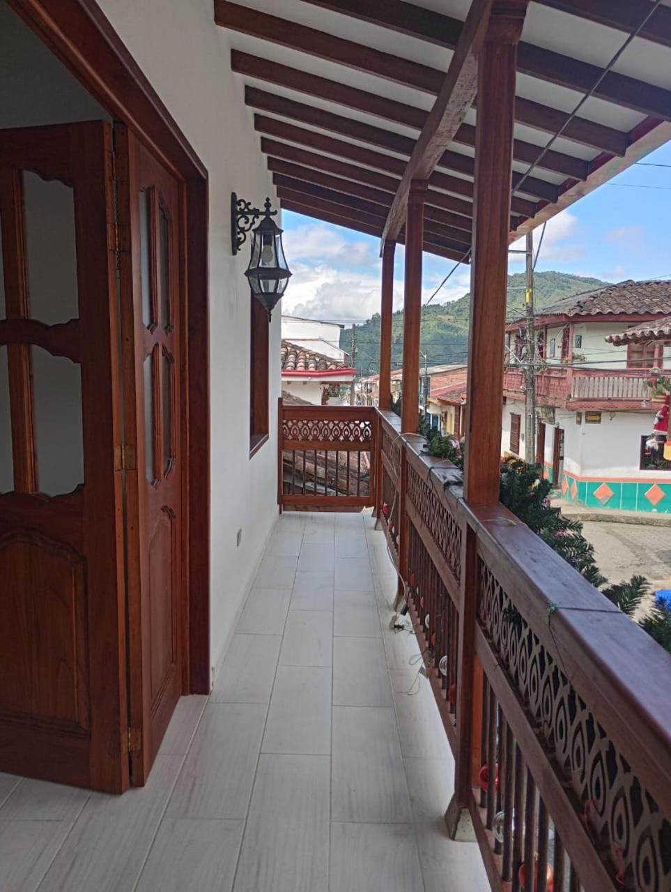 חרדין Hostal Famihotel Fundadores מראה חיצוני תמונה