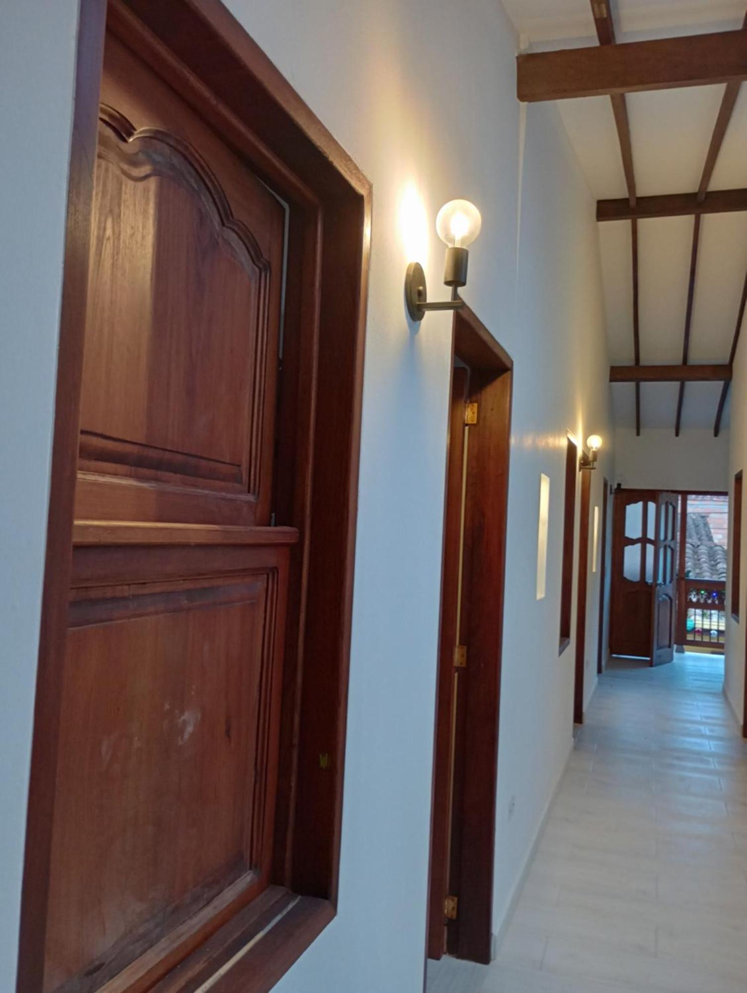 חרדין Hostal Famihotel Fundadores מראה חיצוני תמונה