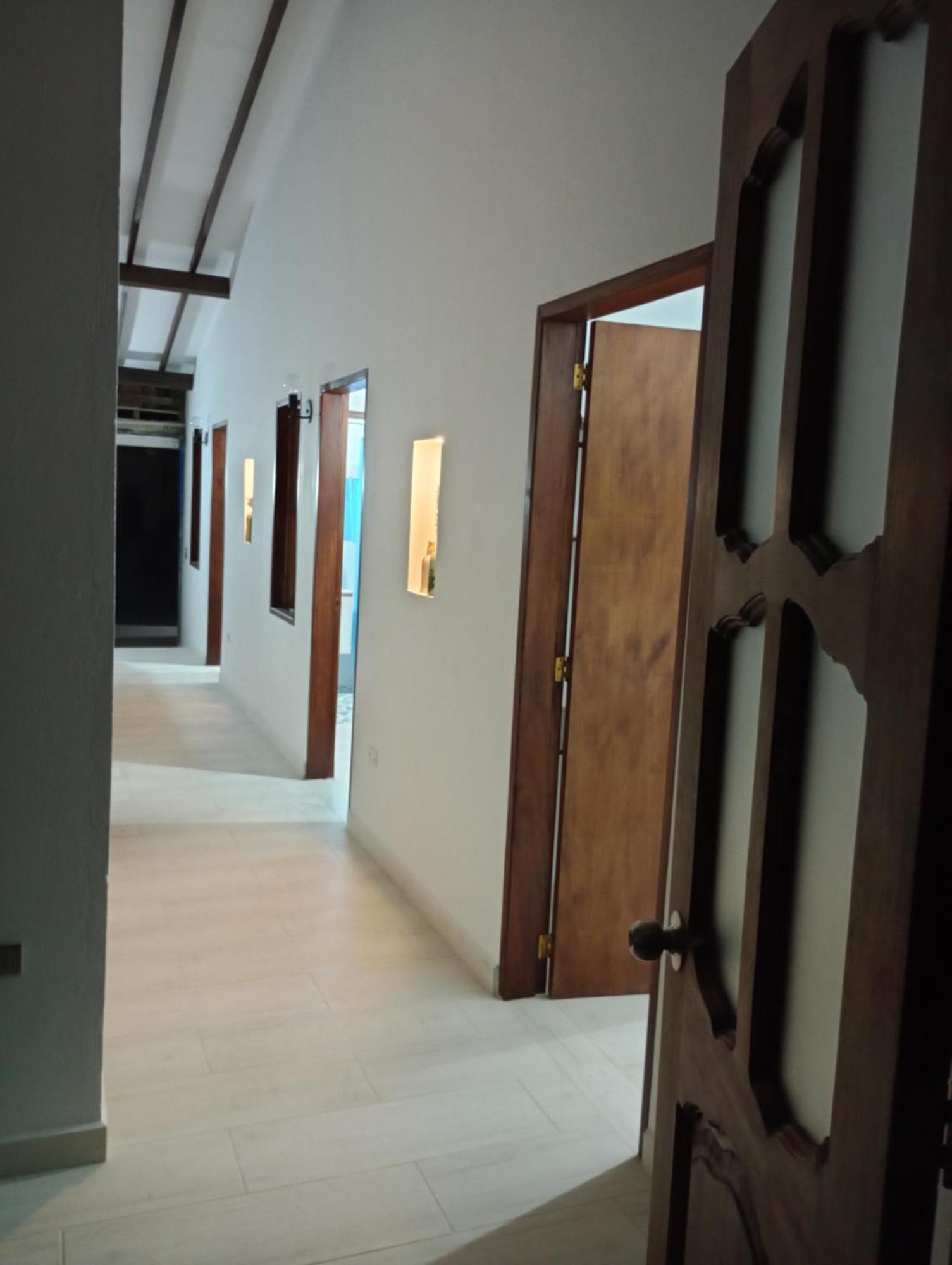 חרדין Hostal Famihotel Fundadores מראה חיצוני תמונה
